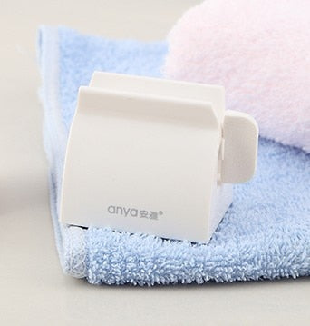 Easy Squeezy Toothpaste Tool